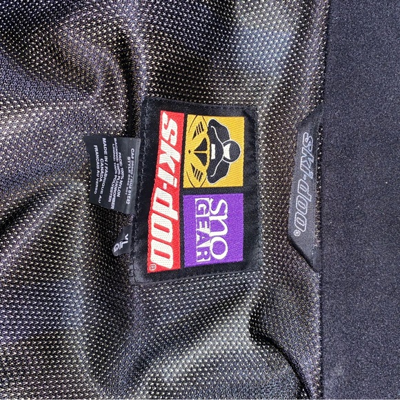 Ski-doo windbreaker jacket. - Picture 3 of 3